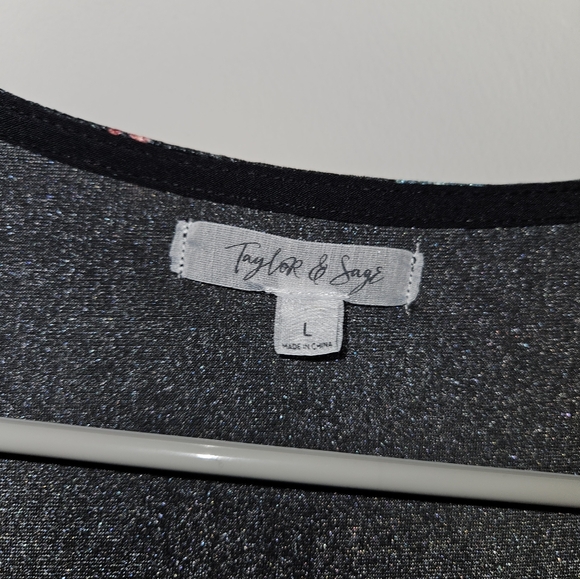 Taylor & Sage Dark Green Floral Lace Dress - Picture 6 of 7